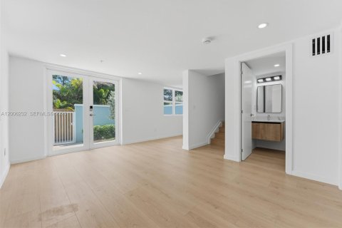 Touwnhouse à louer à Fort Lauderdale, Floride: 4 chambres, 190.45 m2 № 2170708 - photo 24