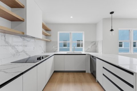 Touwnhouse à louer à Fort Lauderdale, Floride: 4 chambres, 190.45 m2 № 2170708 - photo 6