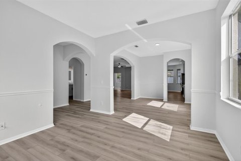Купить виллу или дом в Тринити, Флорида 9 комнат, 222.59м2, № 1844839 - фото 6