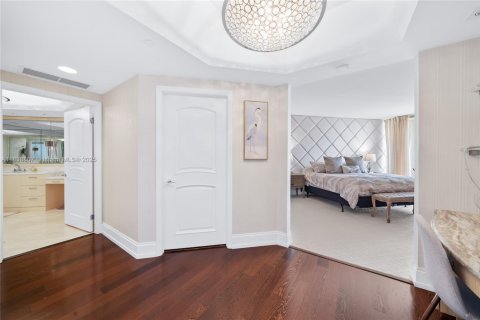 Condo in Aventura, Florida, 3 bedrooms  № 1825514 - photo 12