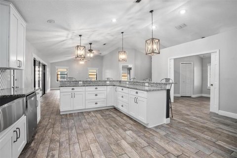 Villa ou maison à vendre à Winter Springs, Floride: 4 chambres, 191.94 m2 № 1902636 - photo 15
