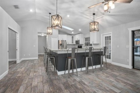 Villa ou maison à vendre à Winter Springs, Floride: 4 chambres, 191.94 m2 № 1902636 - photo 4