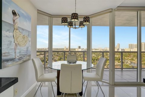 Купить кондоминиум в Авентура, Флорида 2 спальни, 142.14м2, № 2013342 - фото 14