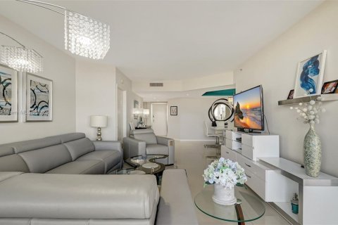 Купить кондоминиум в Авентура, Флорида 2 спальни, 142.14м2, № 2013342 - фото 15