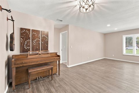 Villa ou maison à vendre à New Port Richey, Floride: 3 chambres, 183.11 m2 № 2419264 - photo 26