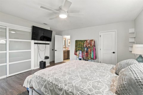 Villa ou maison à vendre à New Port Richey, Floride: 3 chambres, 183.11 m2 № 2419264 - photo 15