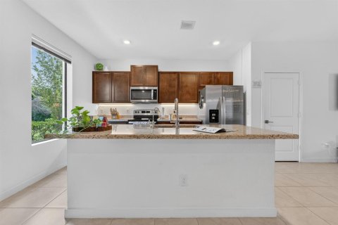 Townhouse in Fort Lauderdale, Florida 4 bedrooms, 171.31 sq.m. № 2086287 - photo 6