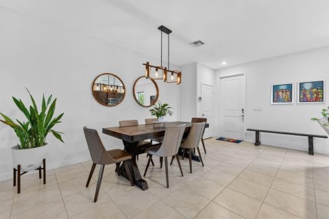 Townhouse in Fort Lauderdale, Florida 4 bedrooms, 171.31 sq.m. № 2086287 - photo 5