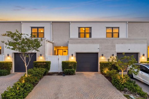 Townhouse in Fort Lauderdale, Florida 4 bedrooms, 171.31 sq.m. № 2086287