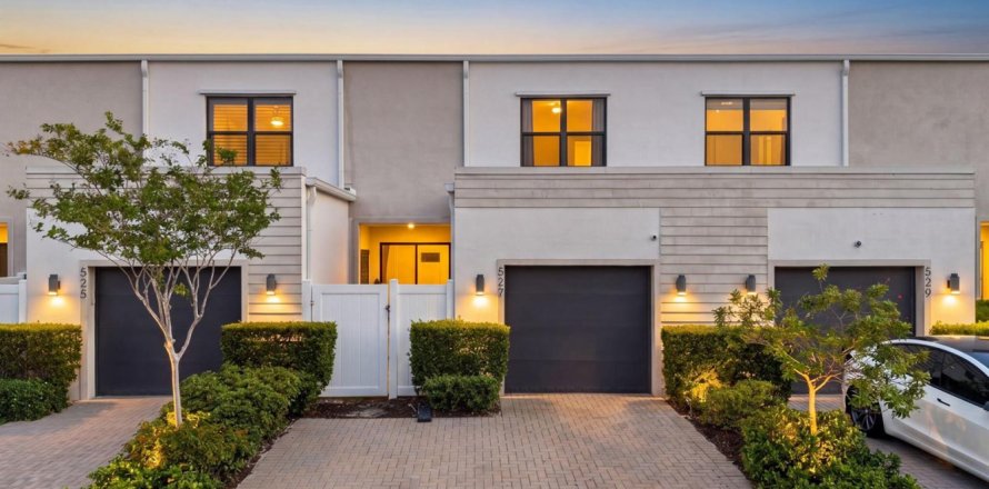 Townhouse in Fort Lauderdale, Florida 4 bedrooms, 171.31 sq.m. № 2086287