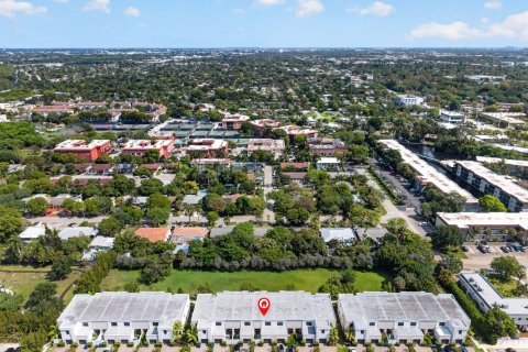Townhouse in Fort Lauderdale, Florida 4 bedrooms, 171.31 sq.m. № 2086287 - photo 26