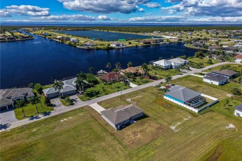 Villa ou maison à vendre à Cape Coral, Floride: 4 chambres, 149.85 m2 № 2398557 - photo 8