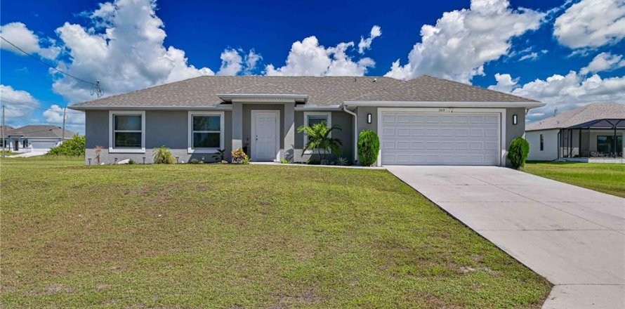 Villa ou maison à Cape Coral, Floride 4 chambres, 149.85 m2 № 2398557