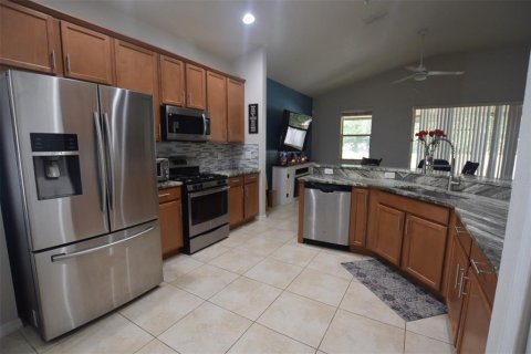 House in Clermont, Florida 3 bedrooms, 192.4 sq.m. № 2201304 - photo 13