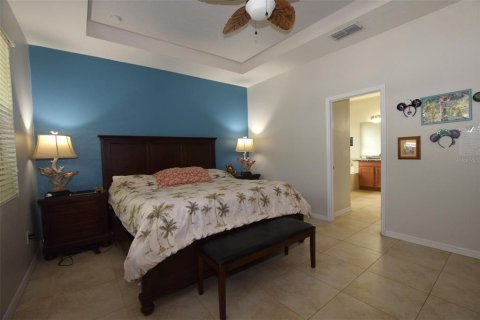 House in Clermont, Florida 3 bedrooms, 192.4 sq.m. № 2201304 - photo 4