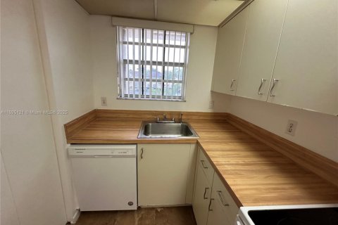 Condo in Homestead, Florida, 2 bedrooms  № 1447889 - photo 8