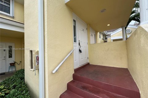 Condo in Homestead, Florida, 2 bedrooms  № 1447889 - photo 2