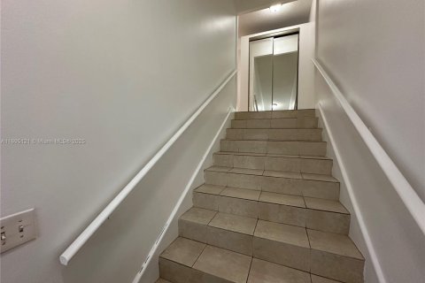 Condo in Homestead, Florida, 2 bedrooms  № 1447889 - photo 3