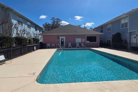 Condo in Gainesville, Florida, 2 bedrooms  № 2115798 - photo 27