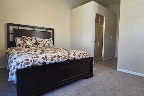 Condo in Gainesville, Florida, 2 bedrooms  № 2115798 - photo 22