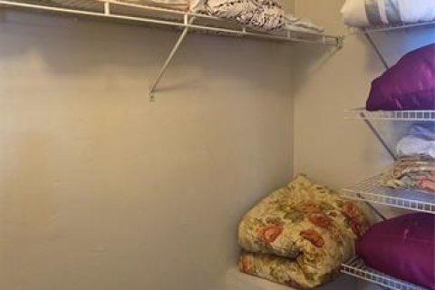 Condo in Gainesville, Florida, 2 bedrooms  № 2115798 - photo 25