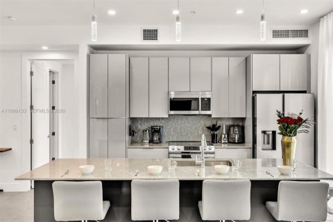 Apartment in Fort Lauderdale, Florida 3 bedrooms, 165.37 sq.m. № 2065383 - photo 7