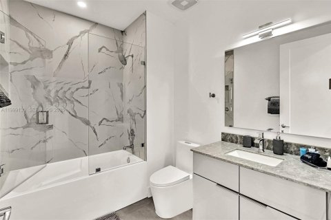 Apartment in Fort Lauderdale, Florida 3 bedrooms, 165.37 sq.m. № 2065383 - photo 20