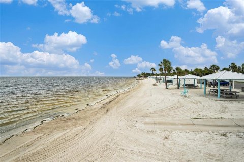 Casa en venta en New Port Richey, Florida, 2 dormitorios, 74.41 m2 № 1903848 - foto 27