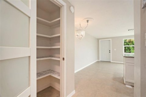 Casa en venta en New Port Richey, Florida, 2 dormitorios, 74.41 m2 № 1903848 - foto 16