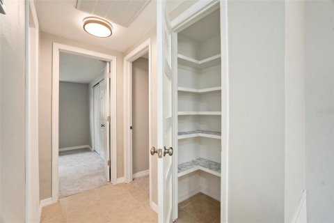 Casa en venta en New Port Richey, Florida, 2 dormitorios, 74.41 m2 № 1903848 - foto 17