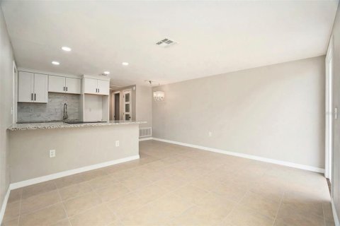 Casa en venta en New Port Richey, Florida, 2 dormitorios, 74.41 m2 № 1903848 - foto 9