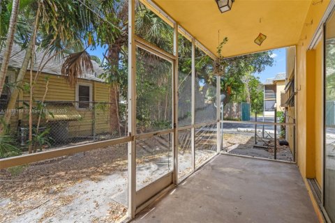 Купить кондоминиум в Лантана, Флорида 2 спальни, 70.05м2, № 1979444 - фото 7