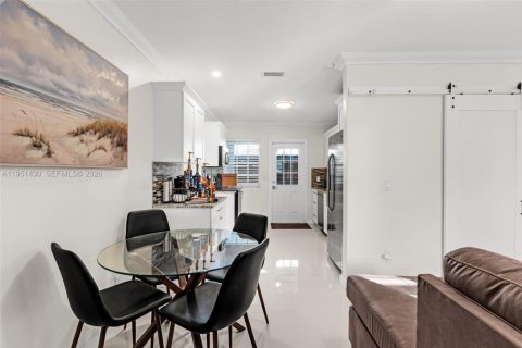 Propiedad comercial en alquiler en Homestead, Florida, 4 dormitorios, 199.74 m2 № 2054633 - foto 4