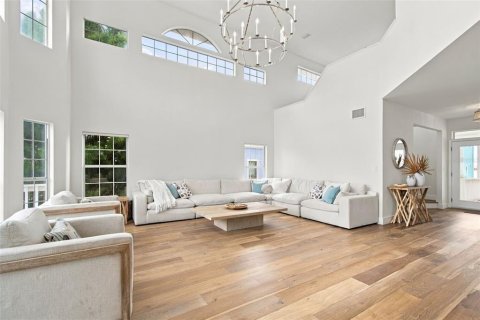 Casa en venta en Saint Pete Beach, Florida, 3 dormitorios, 332.22 m2 № 2399457 - foto 11