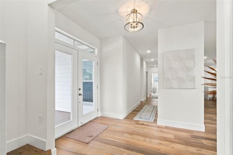 Casa en venta en Saint Pete Beach, Florida, 3 dormitorios, 332.22 m2 № 2399457 - foto 8
