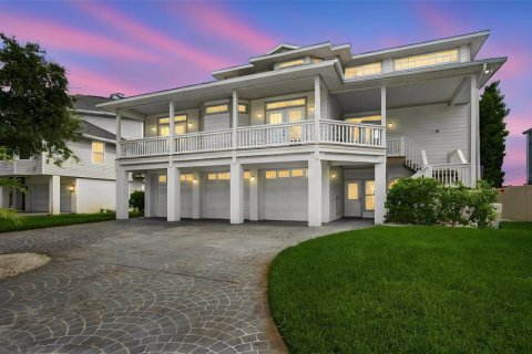 Casa en venta en Saint Pete Beach, Florida, 3 dormitorios, 332.22 m2 № 2399457 - foto 4