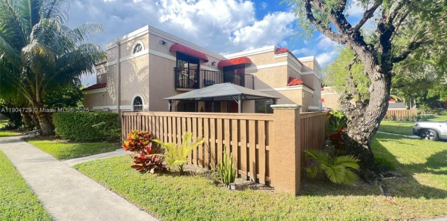 Adosado en Boca Raton, Florida 3 dormitorios, 126.72 m2 № 1956510