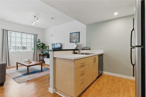 Condominio en venta en Miami Beach, Florida, 1 dormitorio, 44.59 m2 № 1952196 - foto 4