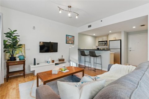 Condominio en venta en Miami Beach, Florida, 1 dormitorio, 44.59 m2 № 1952196 - foto 6