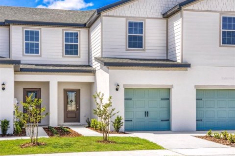 Townhouse in Dundee, Florida 3 bedrooms, 160.81 sq.m. № 1899283 - photo 1