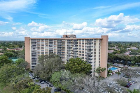 Condominio en alquiler en Coral Springs, Florida, 2 dormitorios, 116.13 m2 № 2249483 - foto 9