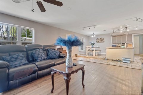 Casa en venta en Kissimmee, Florida, 3 dormitorios, 222.97 m2 № 2225950 - foto 29