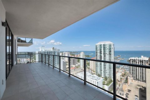 Copropriété à louer à Saint Petersburg, Floride: 2 chambres, 179.77 m2 № 2101853 - photo 7