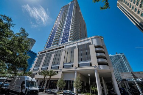 Condo à Saint Petersburg, Floride, 2 chambres  № 2101853