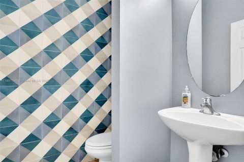 Casa en venta en Homestead, Florida, 4 dormitorios, 195.65 m2 № 1965854 - foto 29