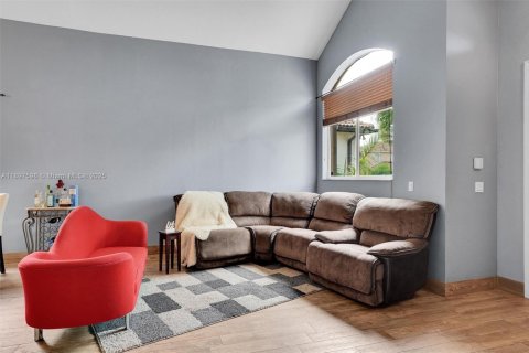 Casa en venta en Homestead, Florida, 4 dormitorios, 195.65 m2 № 1965854 - foto 14