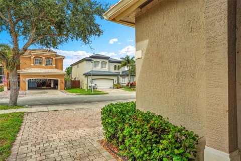 Casa en venta en Homestead, Florida, 4 dormitorios, 195.65 m2 № 1965854 - foto 5