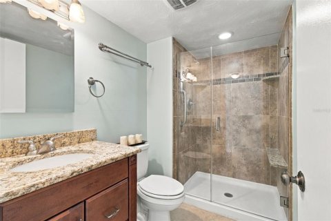 Condo in Dunedin, Florida, 2 bedrooms № 2380557 - photo 21