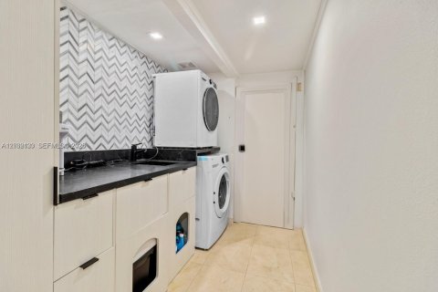 Купить кондоминиум в Майами, Флорида 2 спальни, 162.3м2, № 2153922 - фото 28