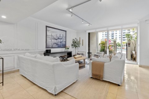 Купить кондоминиум в Майами, Флорида 2 спальни, 162.3м2, № 2153922 - фото 3
